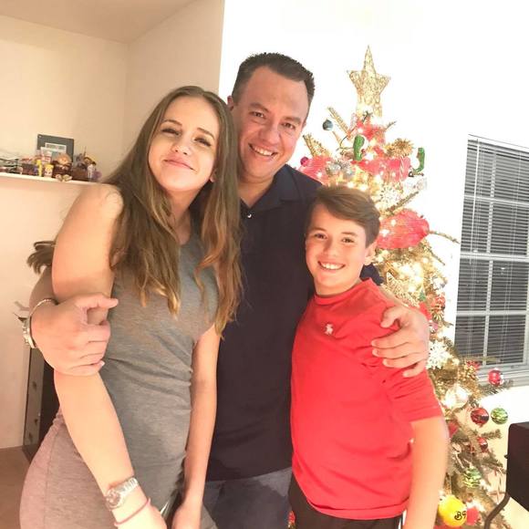 Meet your Posher, Carlos - Picture 1 of 1